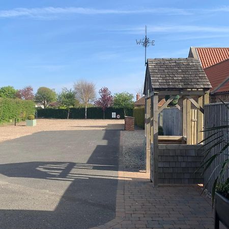 Meals Farm Holiday Cottages - The Stables North Somercotes Exteriör bild
